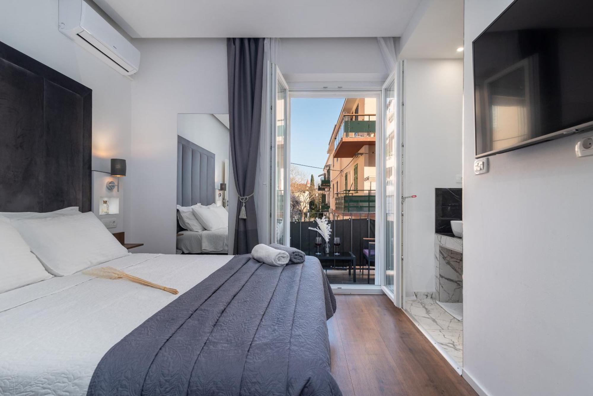 Antares Luxury Rooms 2 Split Exterior foto